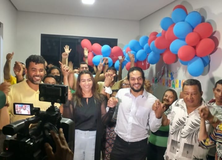 Em meio a suposto boicote, Agir lança David Hall ao Governo e Dimas Sandas ao Senado